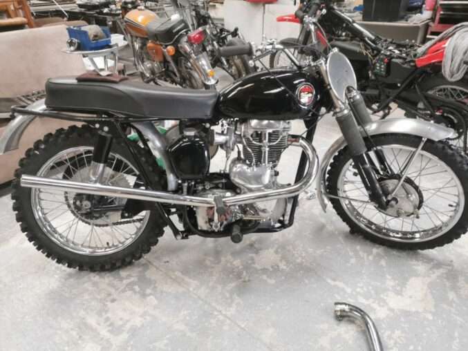 Velocette 500 mss cross