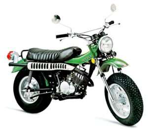 SUZUKI RV125 K - 1973 VERT moto club frejus