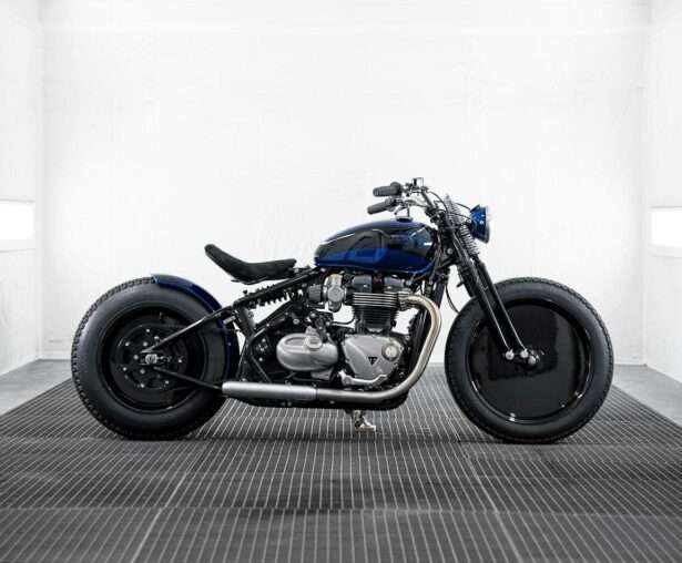 Bobber TRIUMPH T120 BAAK